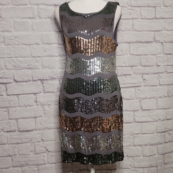 Forever 21 Dresses & Skirts - Forever 21 Sequin Festive Hoilday Shift Bodycon Dress, Rayon. LARGE
